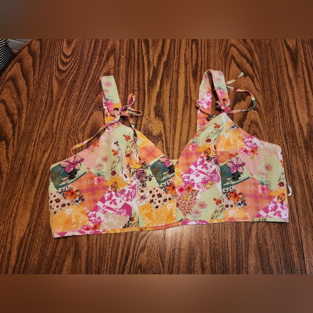 Floral Patchwork Bralette Top in Multicolor Size 3XL